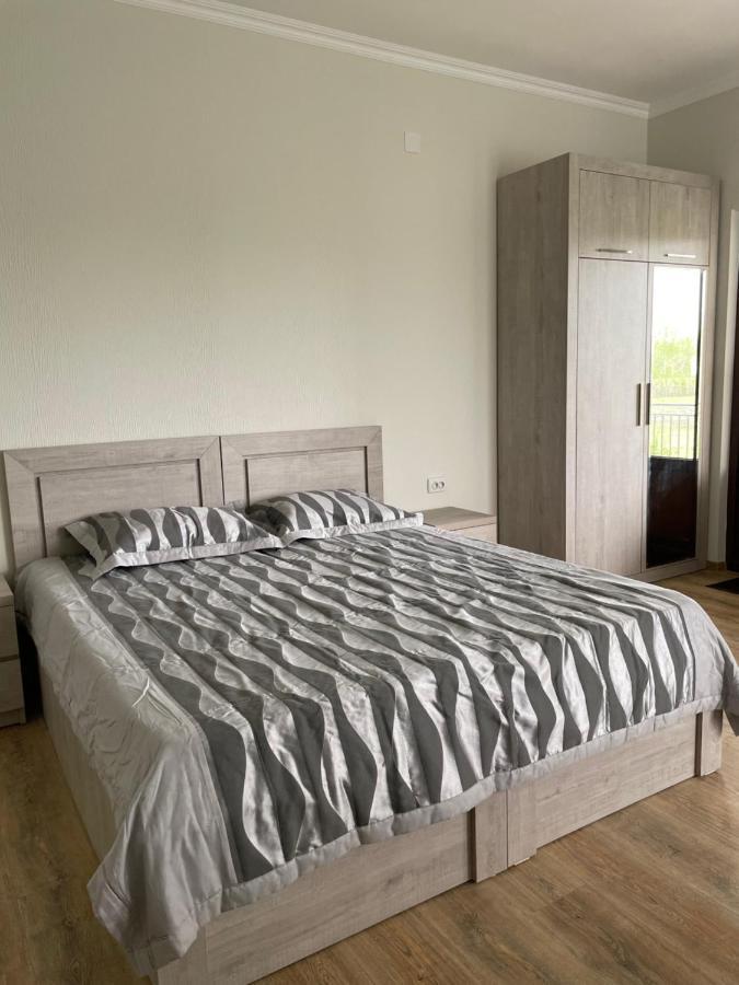 Apartment Comfort In Урекі Екстер'єр фото